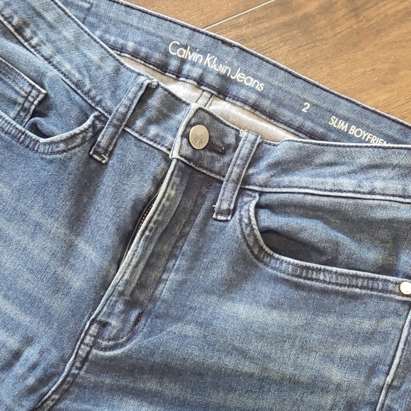 Calvin Klein Jeans - Picture 2 of 2